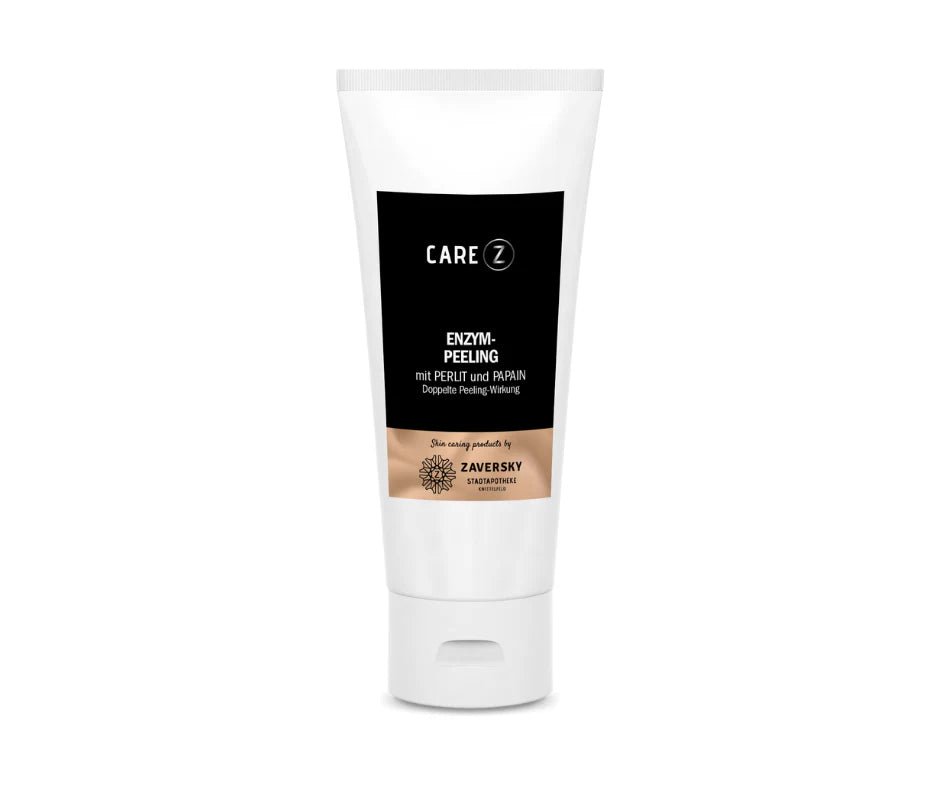 Weiße Tube CARE Z Enzym-Peeling mit Perlit und Papain, Zaversky Stadtapotheke, Vorderansicht mit schwarzem Etikett
