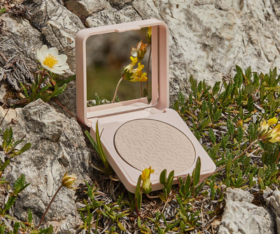 Mattierendes Puder Dolomia - Kompaktpuder mit mattem Finish, verfeinert Poren und reduziert Hautglanz - OPACIZZANTE 81 bei Apotheke Zaversky