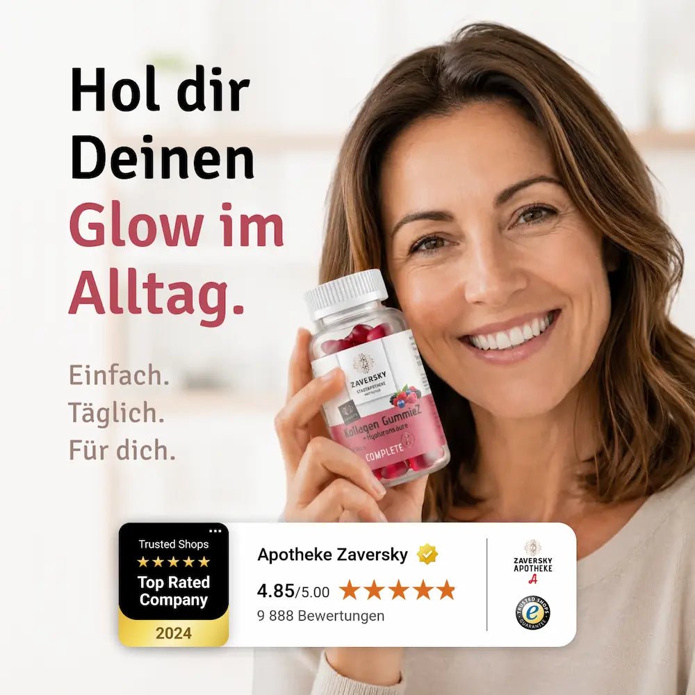 Lächelnde Frau hält Dose Kollagen GummieZ mit Hyaluronsäure neben Slogan „Hol dir Deinen Glow im Alltag“ und Trusted-Shops-Bewertung.